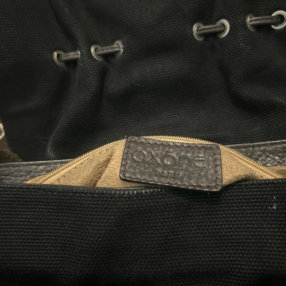 Oxone Paris Crossbody Bag - Picture 8 of 10